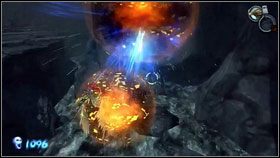 W pewnym momencie pojawią się anioły strzelające czerwono-żółtymi kulami [1] - Broken Stair | Opis przejścia Darksiders - Darksiders - poradnik do gry