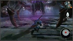 Przeciwnik teleportuje się w różne miejsca komnaty [1] , atakując odnóżami lub próbując nas zmiażdżyć swoim odwłokiem [2] - Silithia | Opis przejścia Darksiders - Darksiders - poradnik do gry