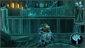 Przed nami będzie obracał się kamienny krąg [1] , na który wskakujemy w odpowiednim momencie [2] - The Black Throne (3) | Opis przejścia Darksiders - Darksiders - poradnik do gry