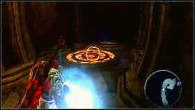 Idąc ścieżką na zachód, dojdziemy do dwóch pomarańczowych kręgów [1] [2] - Champion Artifact i Overlord Artifact | Sekrety Darksiders - Darksiders - poradnik do gry