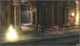 Po krótkiej przejażdżce, znajdziesz się w okolicy skrzyni i pierwszego promienia zapisującego stan gry - Góra Olimp (2) | Opis przejścia God of War III - God of War III - poradnik do gry