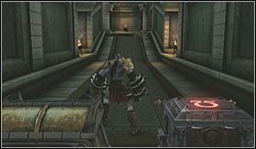 Teraz już możesz skorzystać z przejścia, odblokowanego nieco wcześniej i zjechać po rurze na dół - Warsztat Dedala | Opis przejścia God of War III - God of War III - poradnik do gry