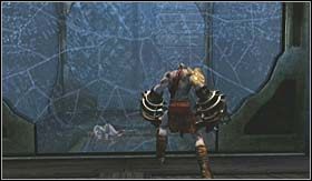 W ten sposób wypompujesz wodę ze zbiornika i umożliwisz sobie rozbicie szyby, wydostając Pandorę - Labirynt (3) | Opis przejścia God of War III - God of War III - poradnik do gry