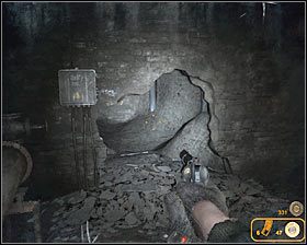 Opis: Zacznij od zbadania ciała znajdującego się na wprost od miejsca startu #1 , podnosząc między innymi trochę amunicji - Dead City 2 | Opis przejścia Metro 2033 - Rozdział 2 - Metro 2033 - poradnik do gry