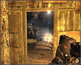 W przypadku obrania metody działania z ukrycia już po wybraniu prawego korytarza możesz także zeskoczyć na tory i skorzystać z ukrytego przejścia #1 - Dry (1) | Opis przejścia Metro 2033 - Rozdział 3 - Metro 2033 - poradnik do gry