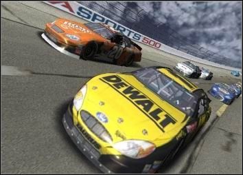 “Nadjeżdża” NASCAR Thunder 2004 - ilustracja #1