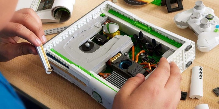 Źródło: MEGA Bloks; materiały promocyjne - Kiedyś marzyłem o tej konsoli i w końcu sam ją zbuduję. Xbox 360 powraca w postaci klocków i kosztuje zadziwiająco mało - wiadomość - 2024-11-12