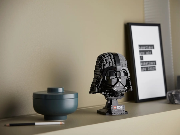 Hełm Dartha Vadera w wydaniu LEGO w promocji. To gratka dla kolekcjonerów - ilustracja #1