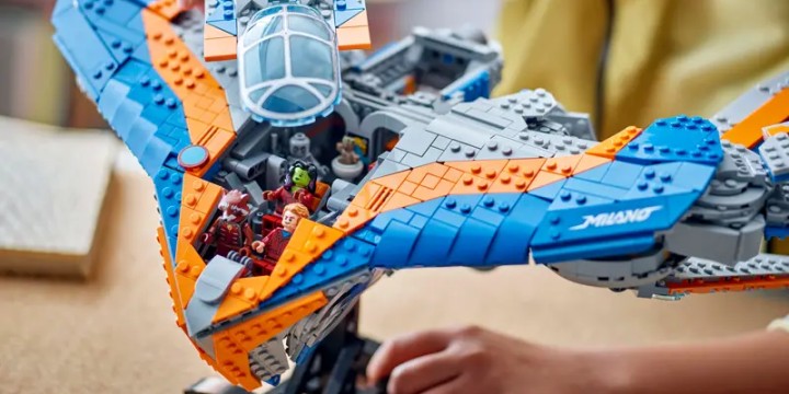 Źródło: LEGO; materiały promocyjne - Moja ukochana seria Marvela w końcu doczekała się pięknego i zadziwiająco taniego zestawu! Liczący ponad 60 cm szerokości statek Milano to list miłosny LEGO do Strażników Galaktyki - wiadomość - 2024-09-10