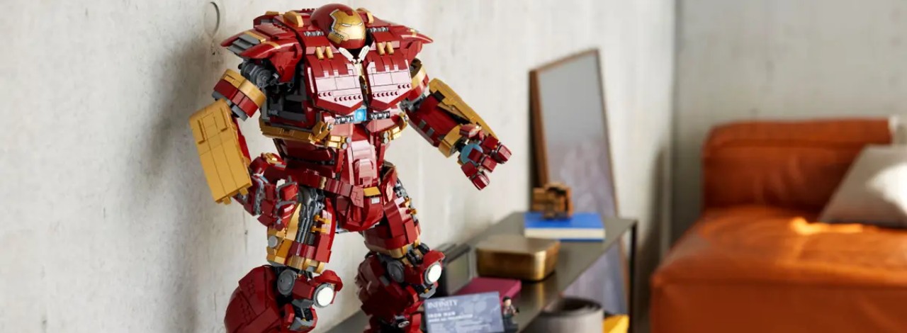 Źródło: LEGO; materiały promocyjne - LEGO nieprędko będzie miało drugi tak potężny zestaw. Klockowy Hulkbuster w końcu nie odstrasza ceną - wiadomość - 2024-04-10