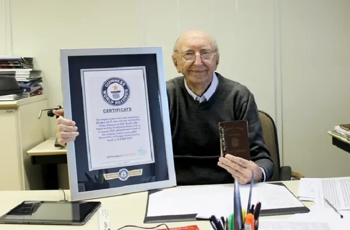 Ten człowiek pracuje w tej samej firmie od 85 lat. I nie planuje przejść na emeryturę - ilustracja #2