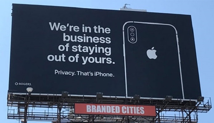 Billboard Apple skierowany do Google. Przyganiał kocioł garnkowi...