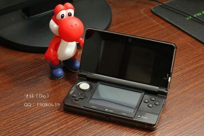 Nintendo 3DS wyniesiony z fabryki - zdjęcia konsoli w Internecie - ilustracja #1