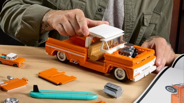 Źródło: Mattel; materiały promocyjne - LEGO ma konkurencję - Hot Wheels wypuścił klocki, które wyglądają obłędnie i kosztują grosze - wiadomość - 2025-08-14