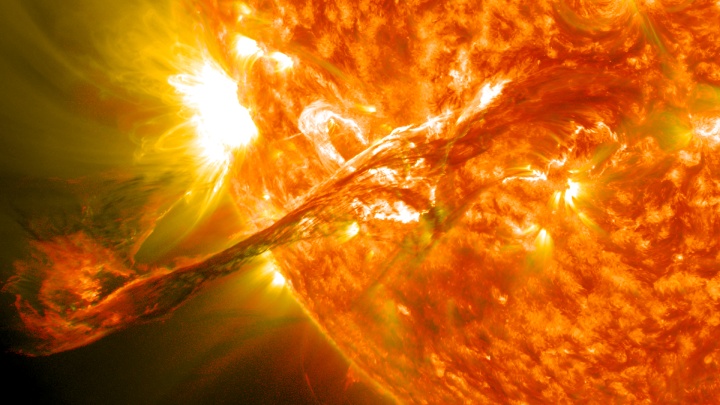 Burza słoneczna nadciąga, naukowcy ostrzegają przed jej wpływem - ilustracja #1