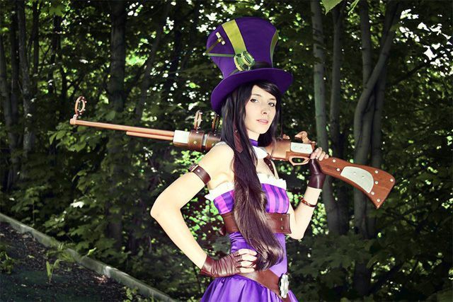 Źródło: Charlie Dodgson - Najlepsze cosplaye - Caitlyn z gry League of Legends - wiadomość - 2014-05-10