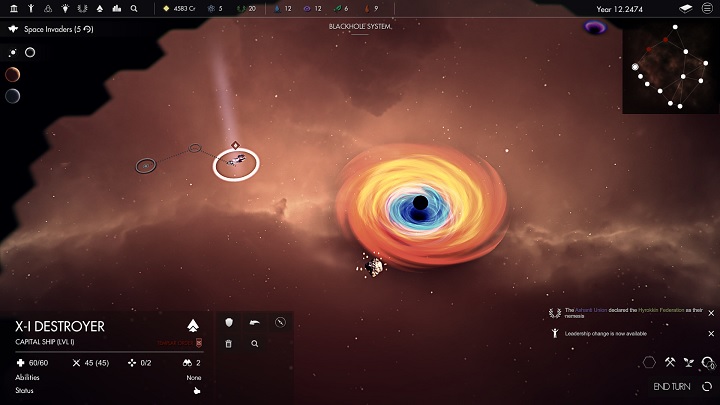 Jak widać, przeciwnicy nie będą jedynym zagrożeniem czyhającym w przestrzeni kosmicznej. Czarna dziura stanowi większe niebezpieczeństwo niż niejeden wrogi krążownik. - Poznajcie Pax Nova – kosmiczną strategię 4X od twórców Dawn of Andromeda - wiadomość - 2018-10-11