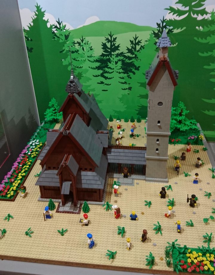 Muzea i atrakcje z całego świata uwielbiają LEGO. Znajdziecie w nich piękne konstrukcje - ilustracja #4