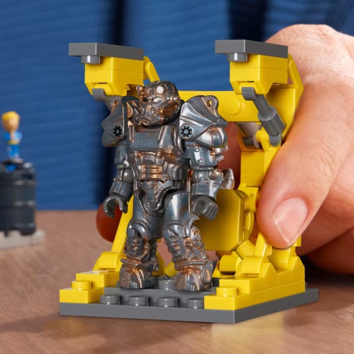 Zdecydowanie najlepszy element całego zestawu. Źródło: Mattel. - Wojna nigdy się nie zmienia. Podobnie jak radocha z układania klocków sygnowanych logo Fallouta! - wiadomość - 2024-12-27