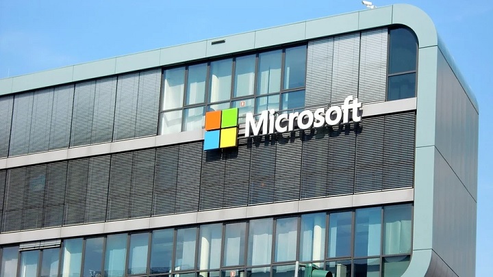 Microsoft zainwestuje miliardy złotych w polską Chmurę Krajową - ilustracja #1