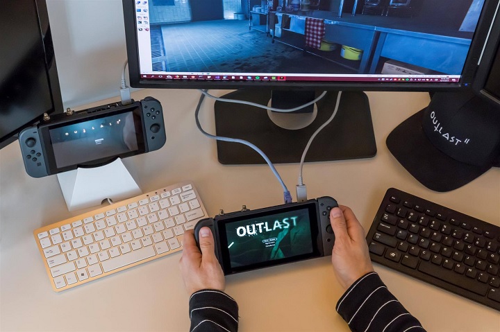 Jeśli lubicie się bać w miejscach pokroju zatłoczonego autobusu, Outlast na Switcha będzie dla Was idealnym wyborem. - Pierwszy i drugi Outlast zmierzają na Nintendo Switch - wiadomość - 2017-12-08