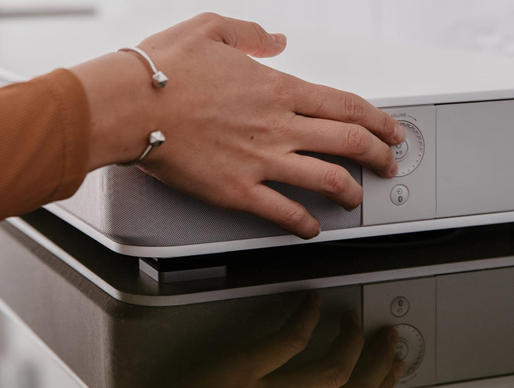 Zapomnijcie o soundbarach; istnieje bardzo dobra alternatywa - ilustracja #1