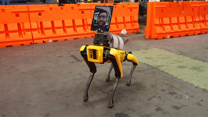 Roboty Boston Dynamics dołączyły do walki z koronawirusem - ilustracja #1