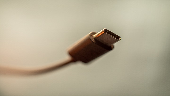 USB-C w każdym smartfonie do końca 2024 roku - ilustracja #1