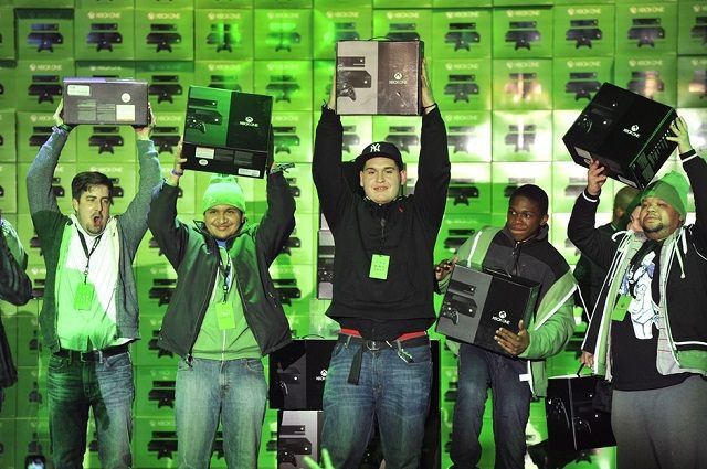 Xbox One zanotował najlepsze otwarcie w historii konsol marki Xbox. - Xbox One w niecałą dobę trafił do ponad miliona klientów - wiadomość - 2013-11-23