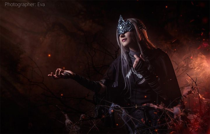 Źródło: Niamash - Najlepsze cosplaye - Fire Keeper z Dark Souls III - wiadomość - 2016-10-27