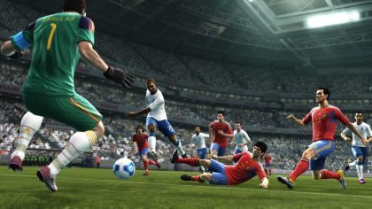 O premierze, integracji z Facebookiem, demach i okładce Pro Evolution Soccer 2012 - ilustracja #2