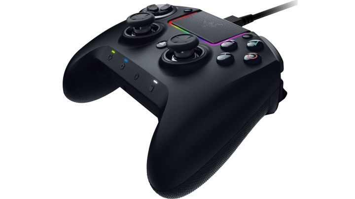 Zaawansowany gamepad od Razera kupimy w ten weekend za 699 zł. - Najciekawsze promocje sprzętowe na weekend 18-20 października 2019 roku - wiadomość - 2019-10-18