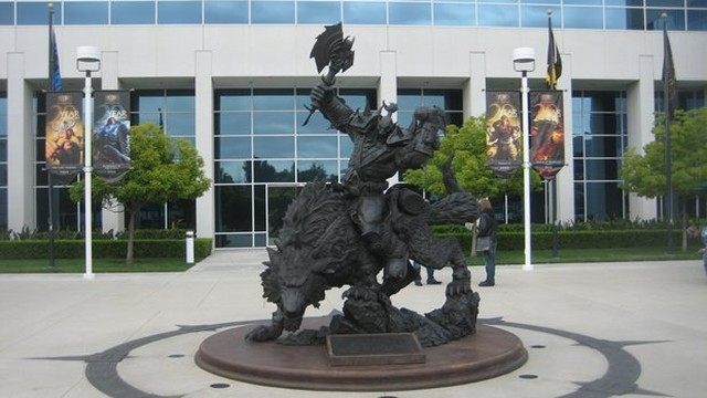 Jest kilka sposobów na oglądanie tego orka – albo załapać się do pracy u Blizzarda w Kalifornii... (Źródło: Games Radar) - World of Warcraft – figurka rocznicowym prezentem dla weteranów - wiadomość - 2015-01-17