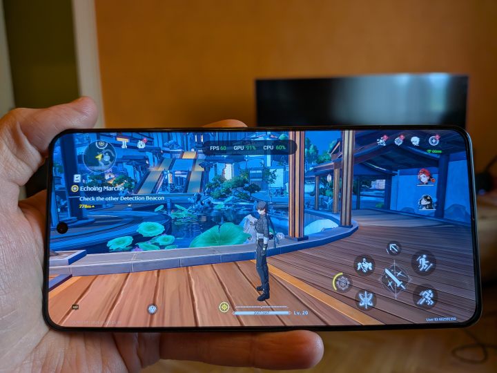 Da się grać i to całkiem przyjemnie, ale czuć, że nie jest to flagowa wydajność. Źródło: fotografia własna. - Ten smartfon to przykład, że czasem nie warto oszczędzać. Recenzja realme GT 7T - wiadomość - 2025-06-04