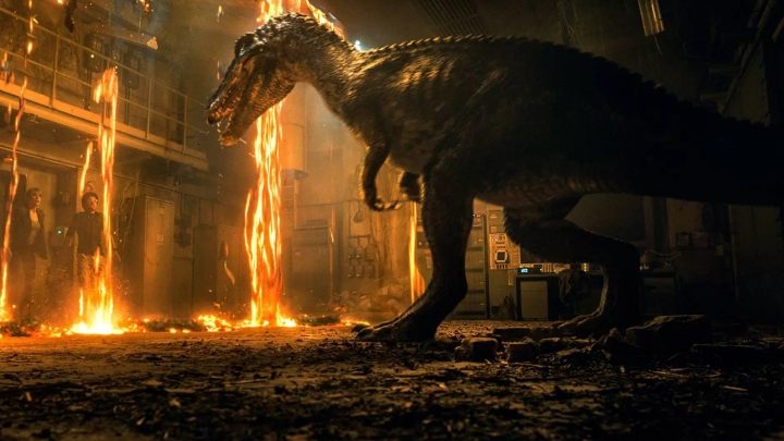 Główni bohaterowie zmierzą się zarówno z krwiożerczymi bestiami, jak i ognistymi siłami natury. - Pierwszy trailer Jurassic World 2 - wiadomość - 2017-12-08