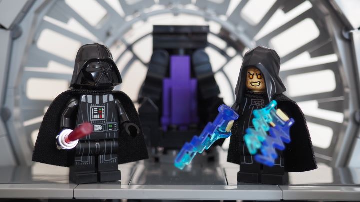 Moment kulminacyjny Powrotu Jedi jako zestaw LEGO - recenzja zestawu Sala tronowa Imperatora - ilustracja #2
