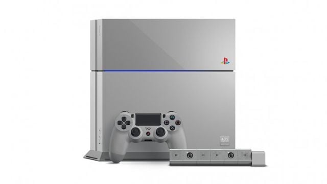 PlayStation 4 w rocznicowym wydaniu to nie lada gratka dla fanów marki. - Sony przypadkowo kasuje listę zwycięzców konkursu z okazji 20-lecia PlayStation - wiadomość - 2015-02-28