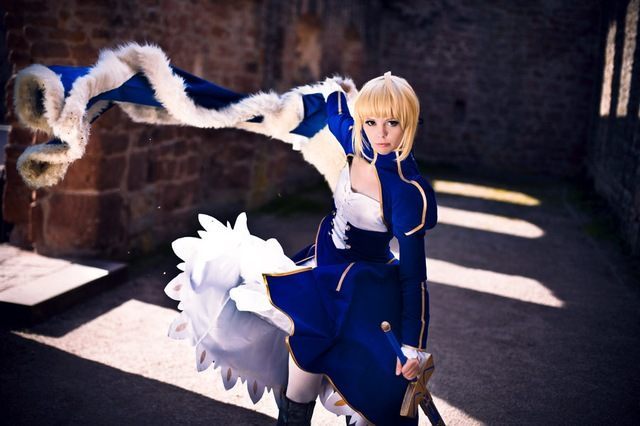 Najlepsze cosplaye - Saber z gry Fate/stay night - ilustracja #5