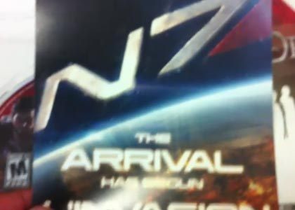 Mass Effect 2: Arrival na ulotce w pudełku do Dragon Age II - ilustracja #1