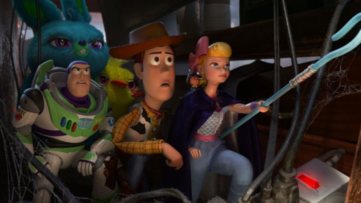 Toy Story 4 spotkało się z ciepłym przyjęciem zarówno ze strony mediów branżowych, jak i widzów. - Toy Story 4 zarobiło już miliard dolarów, rekordowy rok dla Disneya - wiadomość - 2019-08-16