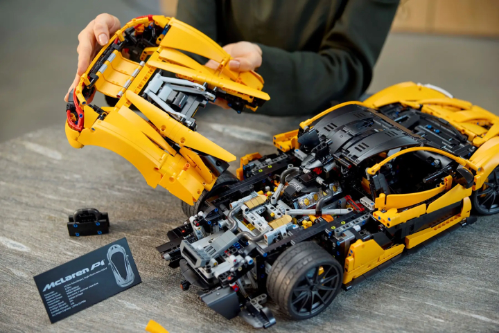 - Konkurencyjne sklepy spalą się ze wstydu na widok tej promocji. Bajeczny zestaw LEGO Technic McLaren P1 kilkaset złotych taniej tylko na Amazonie - wiadomość - 2024-08-17