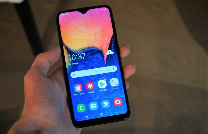 Galaxy A10 był najpopularniejszym smartfonem Samsunga w minionych 12 miesiącach. - Oto TOP 10 najchętniej kupowanych smartfonów na świecie - wiadomość - 2020-02-26