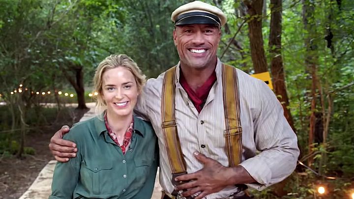 The Rock pomoże kolejnej damie w opresji. Prawdziwy dżentelmen. - Jungle Cruise - Dwayne Johnson znowu w dżungli w nowym filmie Disneya - wiadomość - 2019-10-13