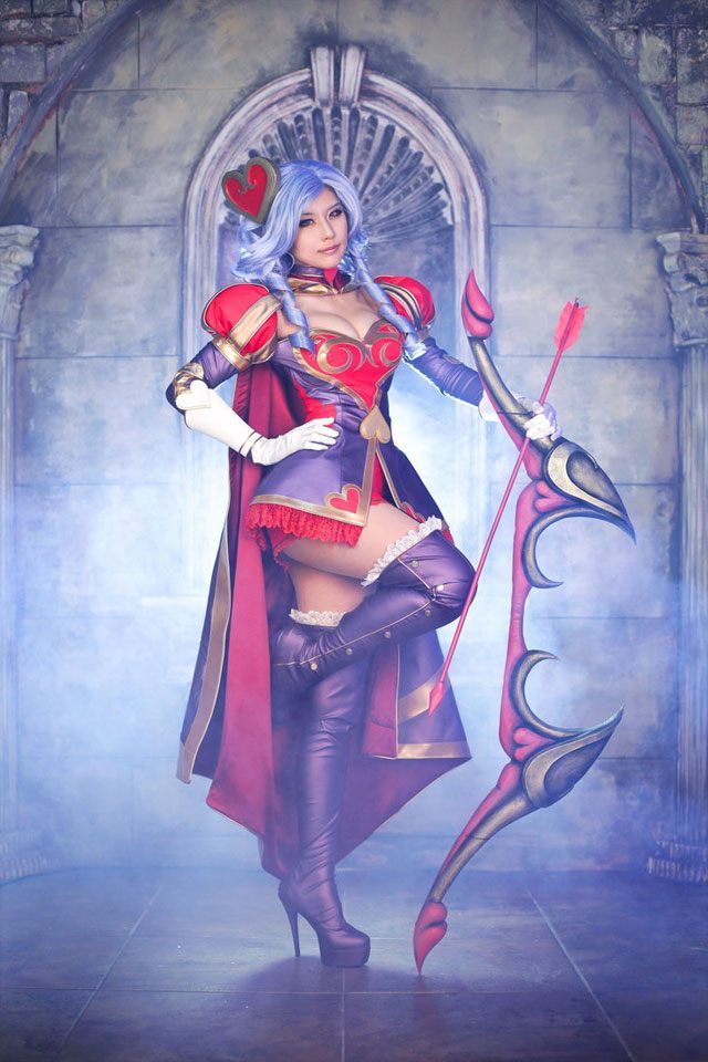 Źródło: Tasha - Najlepsze cosplaye - Heartseeker Ashe z League of Legends - wiadomość - 2015-01-19