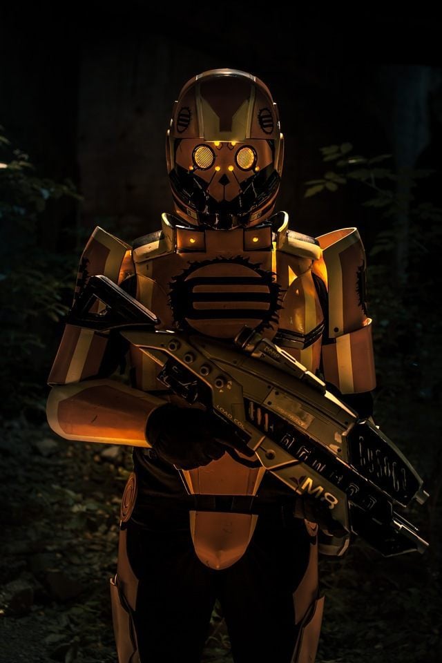 Najlepsze cosplaye - najemnik Eclipse z serii Mass Effect - ilustracja #3