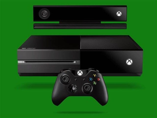 Xbox One i Kinect. Szkoda, że tym razem biały kolor jest zarezerwowany tylko dla wybranych. - Xbox One – Microsoft broni ceny konsoli i obowiązkowego Kinecta w zestawie - wiadomość - 2013-09-02