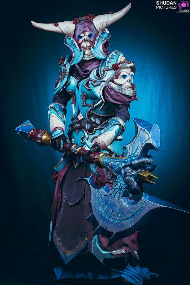 Źródło: Amandine Koni - Najlepsze cosplaye -  Death Knight z World of Warcraft - wiadomość - 2015-11-09