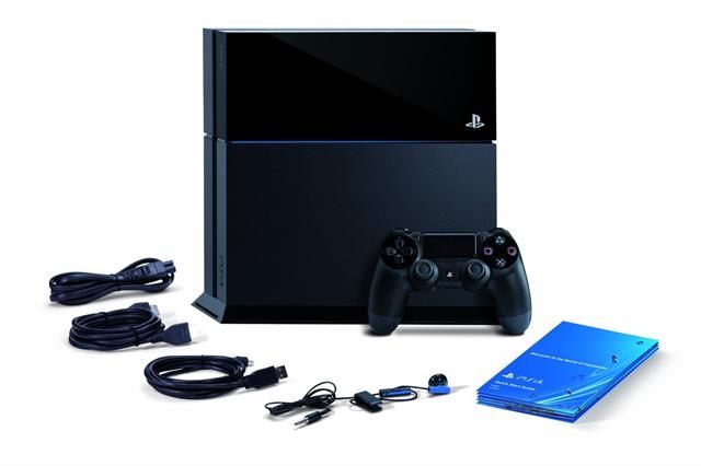 Podstawowy zestaw PlayStation 4. - Cena PlayStation 4 nie spadnie tak szybko, jak w przypadku PlayStation 3 - wiadomość - 2013-11-18