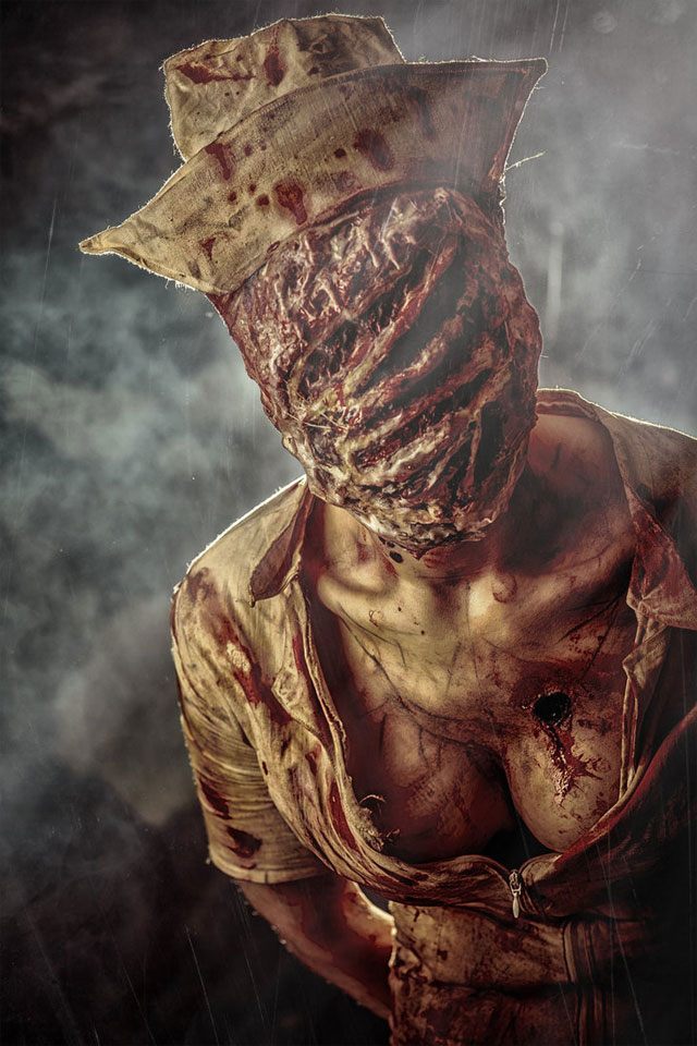 Źródło: Elena Nerium Oleander - Najlepsze cosplaye -  pielęgniarka z serii Silent Hill - wiadomość - 2014-10-13