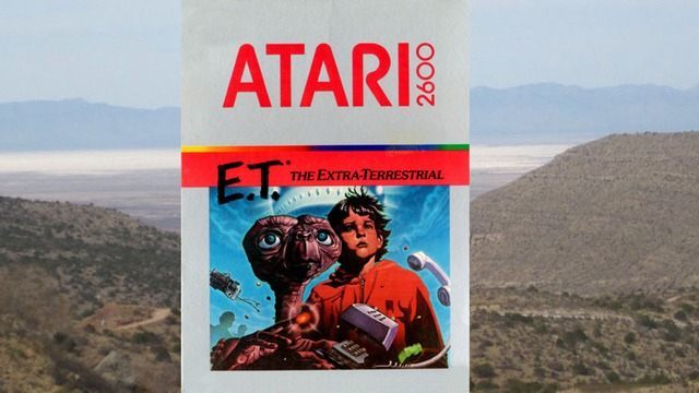 E.T. the Extra-Terrestrial – gra, która prawie doprowadziła do załamania rynku konsolowego w USA - E.T. odkopane na terenie Nowego Meksyku – to jednak nie mit - wiadomość - 2014-04-27